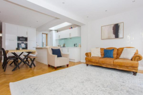 Chic Family-friendly 2 Bedroom Apartment in Clapham Common